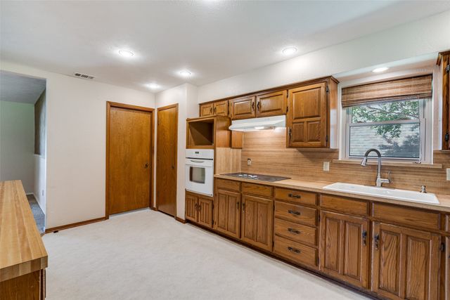 331 Swan Ridge Drive, Duncanville, TX 75137