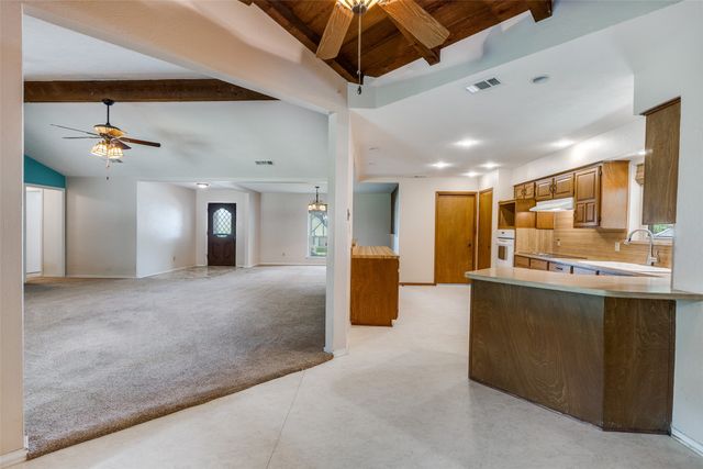 331 Swan Ridge Drive, Duncanville, TX 75137