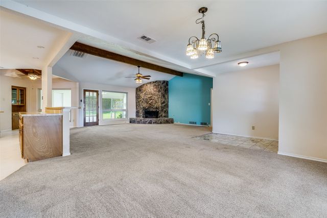 331 Swan Ridge Drive, Duncanville, TX 75137