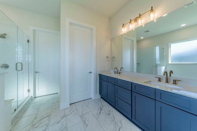 1305 Green Ridge Drive, Weatherford, TX 76085