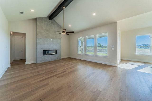 1305 Green Ridge Drive, Weatherford, TX 76085