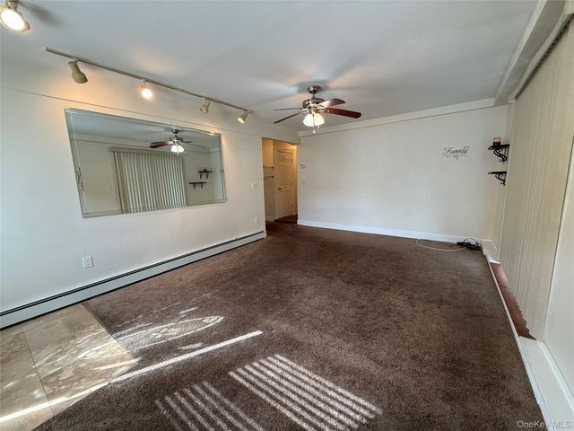 65 Gateway Drive, Copiague, NY 11726