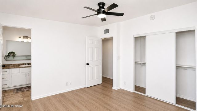 1650 W Placita Barranca, Tucson, AZ 85704