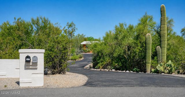 1650 W Placita Barranca, Tucson, AZ 85704