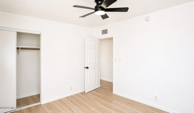 1650 W Placita Barranca, Tucson, AZ 85704