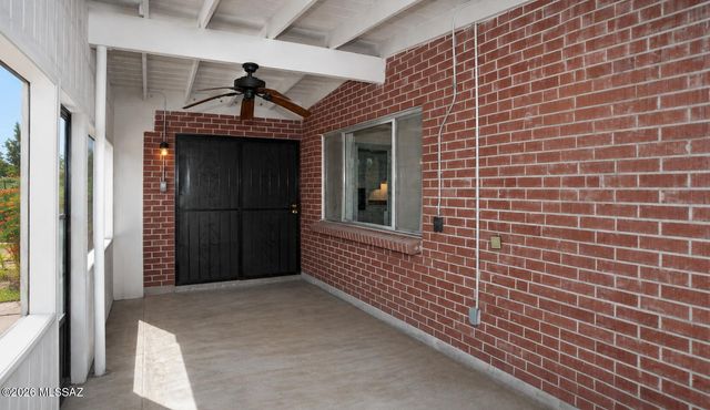 1650 W Placita Barranca, Tucson, AZ 85704