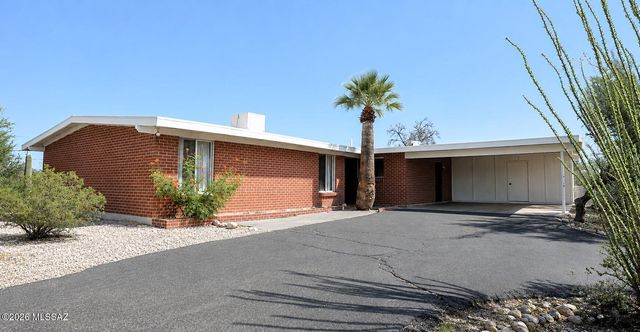 1650 W Placita Barranca, Tucson, AZ 85704