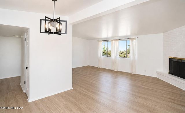 1650 W Placita Barranca, Tucson, AZ 85704