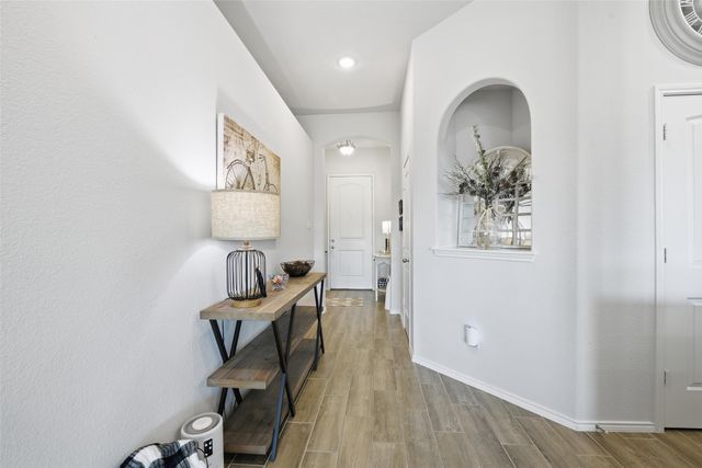 725 Sandy Chip Trail, Fort Worth, TX 76108