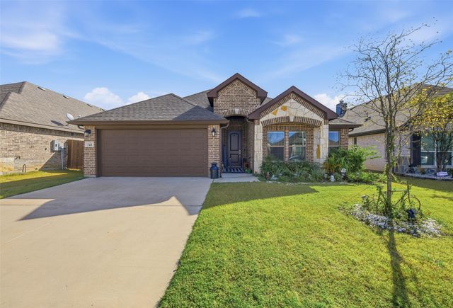 725 Sandy Chip Trail, Fort Worth, TX 76108