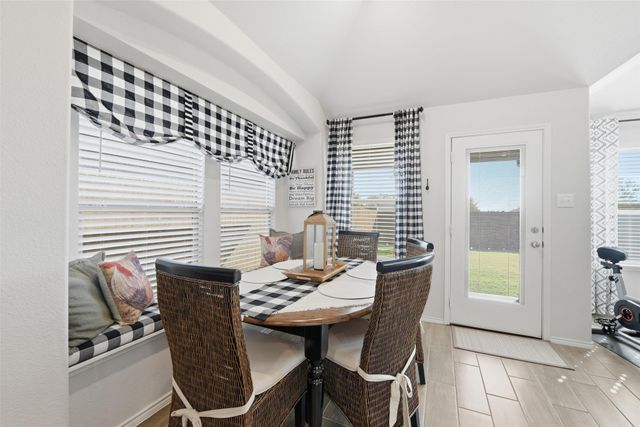 725 Sandy Chip Trail, Fort Worth, TX 76108