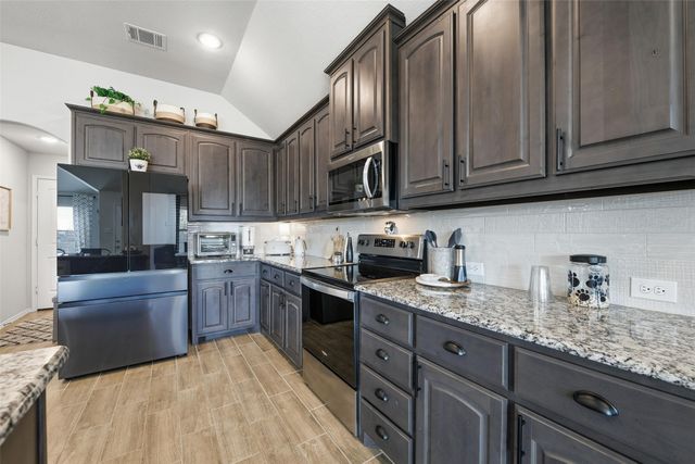 725 Sandy Chip Trail, Fort Worth, TX 76108