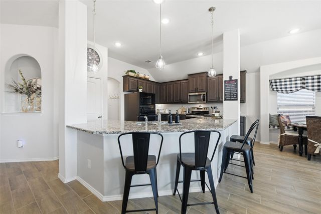 725 Sandy Chip Trail, Fort Worth, TX 76108