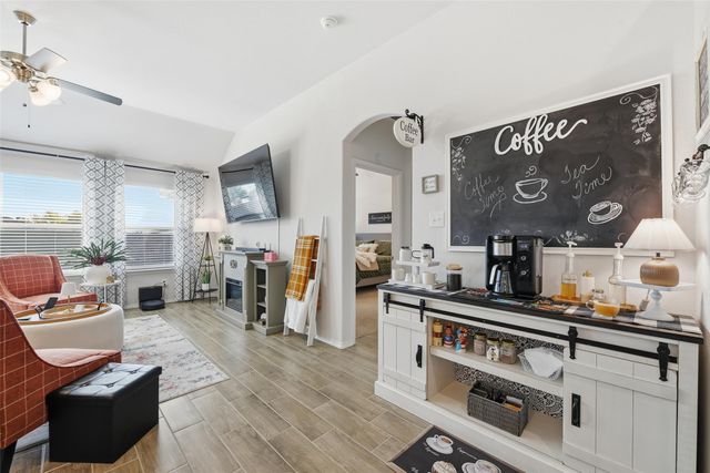 725 Sandy Chip Trail, Fort Worth, TX 76108