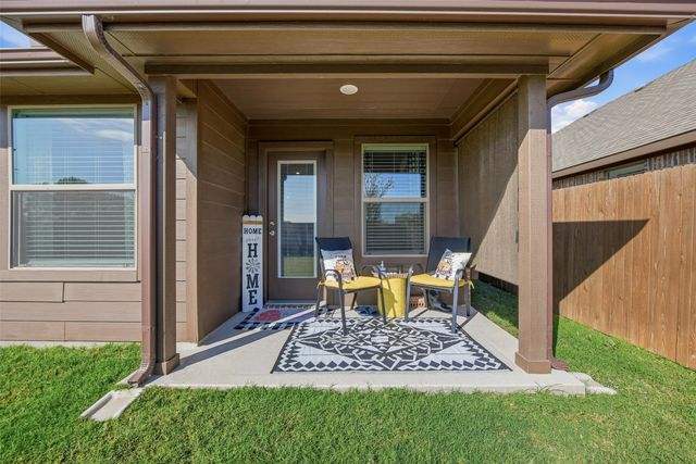 725 Sandy Chip Trail, Fort Worth, TX 76108