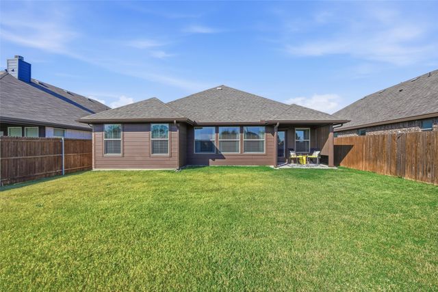 725 Sandy Chip Trail, Fort Worth, TX 76108