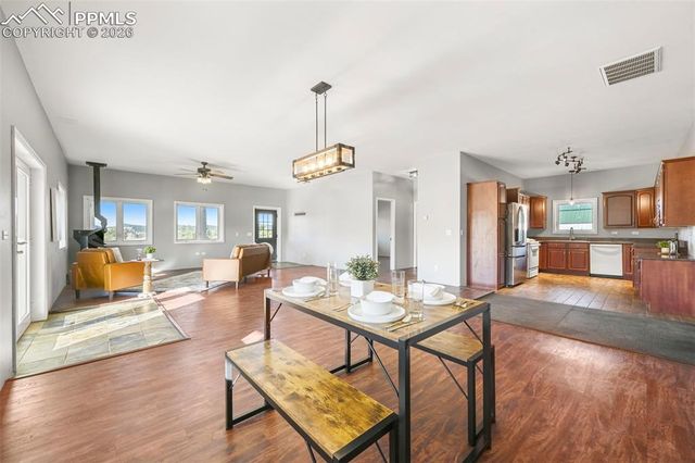 224 Lakeview Forest Heights, Florissant, CO 80816