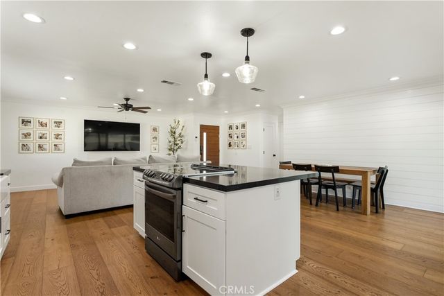 1143 E Juanita Avenue, Glendora, CA 91740