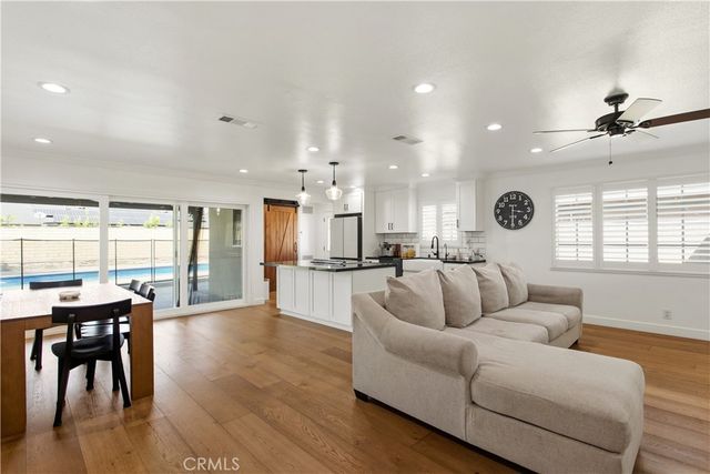 1143 E Juanita Avenue, Glendora, CA 91740