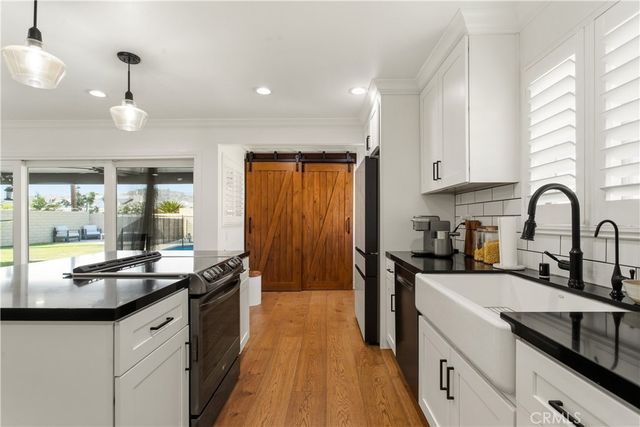 1143 E Juanita Avenue, Glendora, CA 91740
