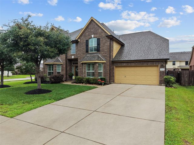 4224 Walnut Bend Drive, Friendswood, TX 77546