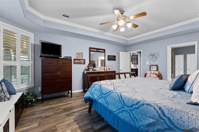 4224 Walnut Bend Drive, Friendswood, TX 77546