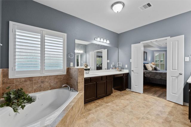 4224 Walnut Bend Drive, Friendswood, TX 77546