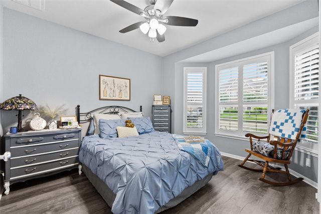 4224 Walnut Bend Drive, Friendswood, TX 77546