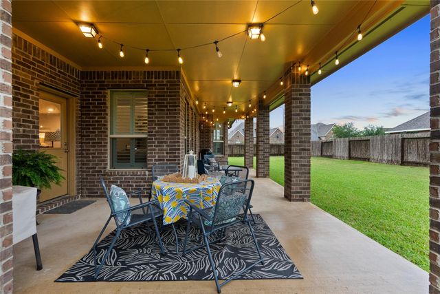4224 Walnut Bend Drive, Friendswood, TX 77546