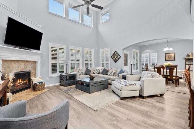 4224 Walnut Bend Drive, Friendswood, TX 77546