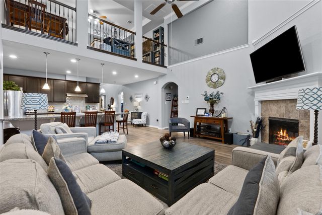 4224 Walnut Bend Drive, Friendswood, TX 77546