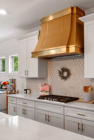 6917 Fence Post Ln, College Grove, TN 37046