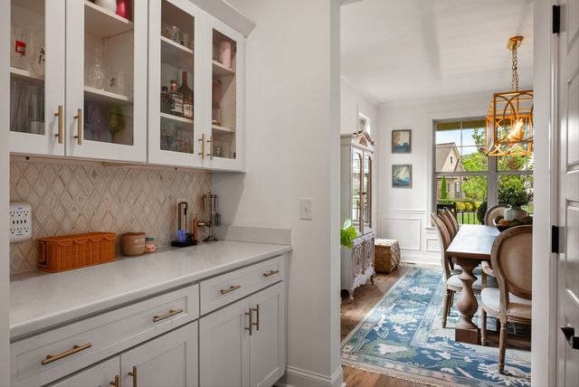 6917 Fence Post Ln, College Grove, TN 37046