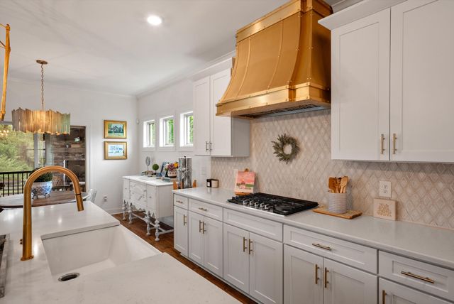 6917 Fence Post Ln, College Grove, TN 37046