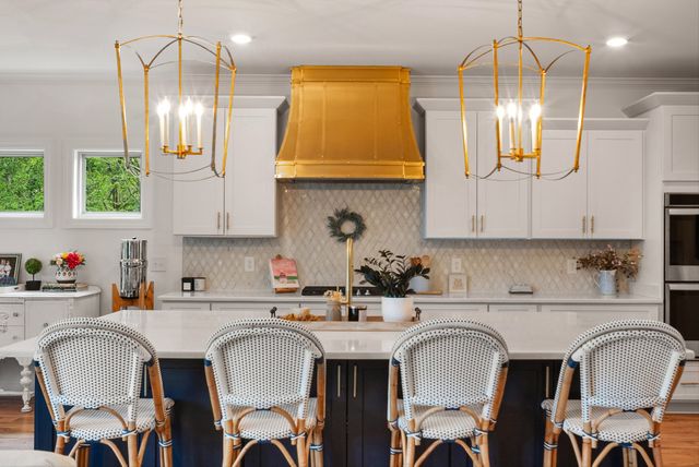 6917 Fence Post Ln, College Grove, TN 37046