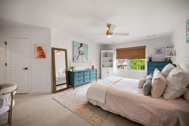 6917 Fence Post Ln, College Grove, TN 37046