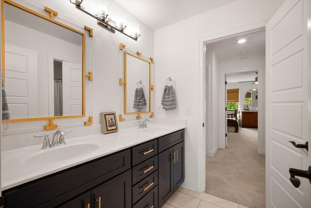 6917 Fence Post Ln, College Grove, TN 37046