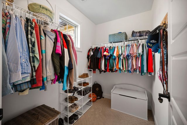 6917 Fence Post Ln, College Grove, TN 37046