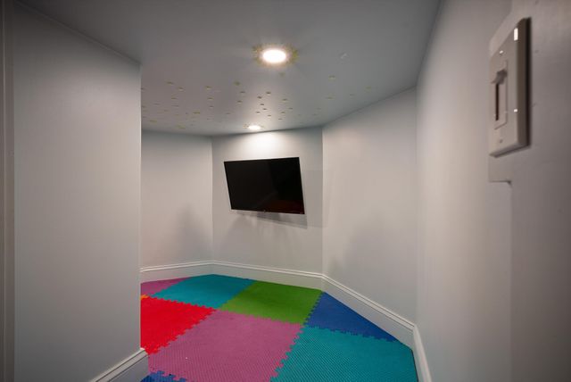 6917 Fence Post Ln, College Grove, TN 37046