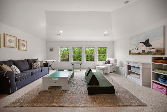 6917 Fence Post Ln, College Grove, TN 37046