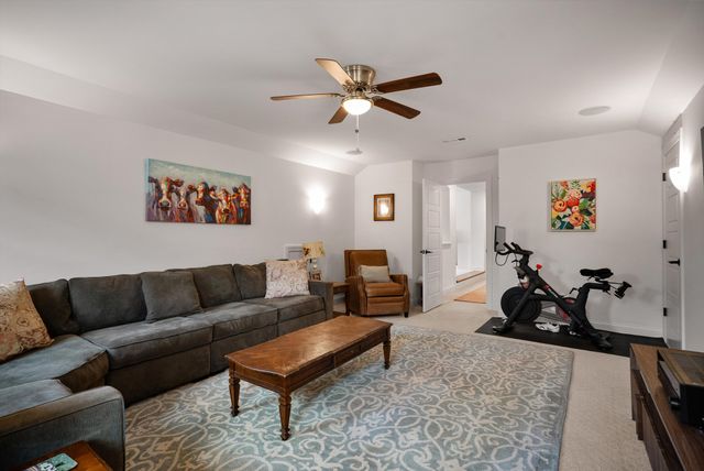 6917 Fence Post Ln, College Grove, TN 37046