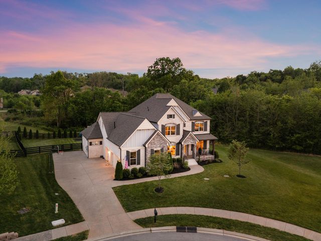 6917 Fence Post Ln, College Grove, TN 37046