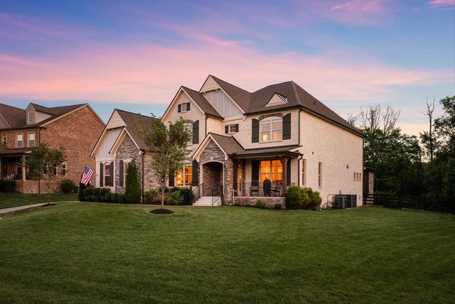 6917 Fence Post Ln, College Grove, TN 37046