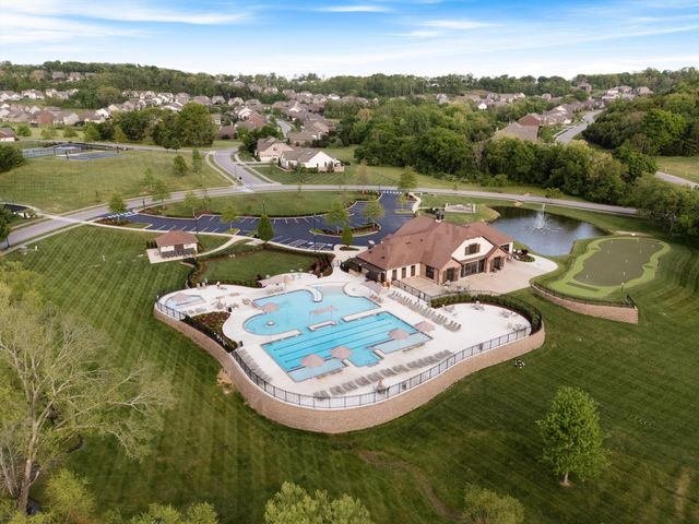 6917 Fence Post Ln, College Grove, TN 37046