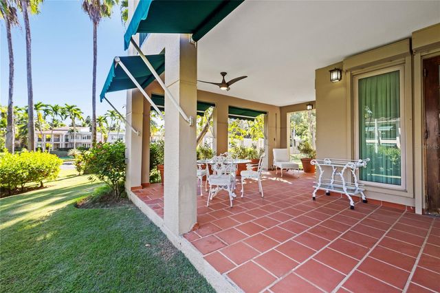 86 LAKE SIDE VILLAS AB 3, Vega Alta, PR 00692