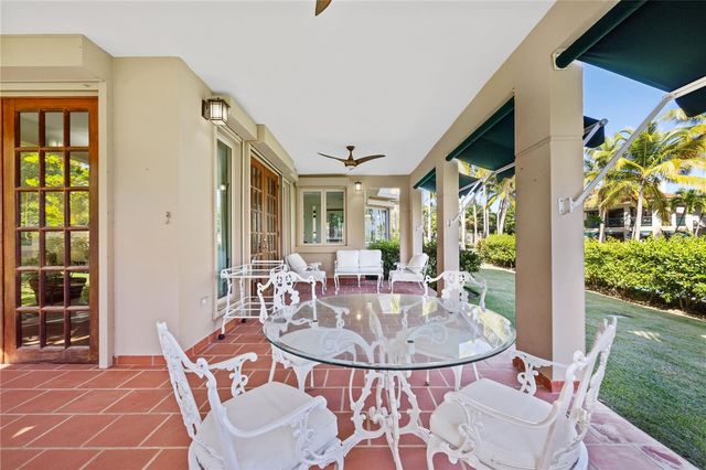 86 LAKE SIDE VILLAS AB 3, Vega Alta, PR 00692