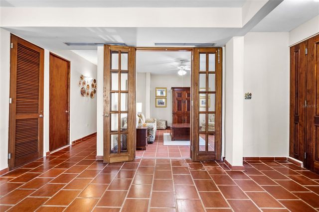 86 LAKE SIDE VILLAS AB 3, Vega Alta, PR 00692