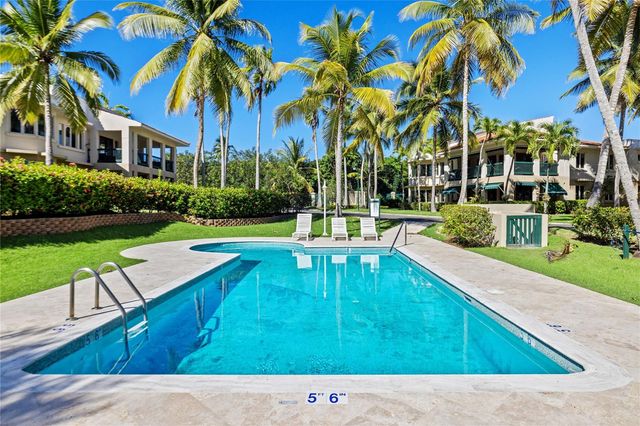 86 LAKE SIDE VILLAS AB 3, Vega Alta, PR 00692