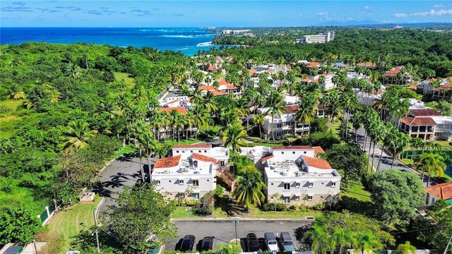 86 LAKE SIDE VILLAS AB 3, Vega Alta, PR 00692