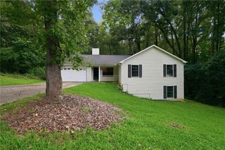 3971 Woodbridge Drive, Snellville, GA 30039